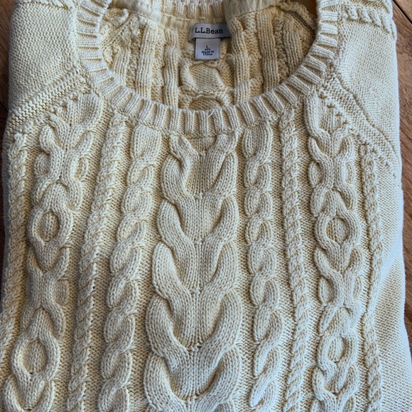 3 sweaters by LL Bean. - Picture 4 of 9